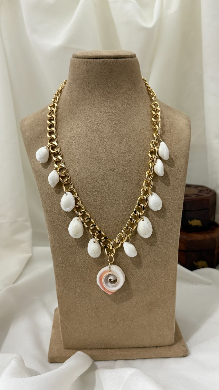 d7405fb4-b1d4-4819-af02-17ee46e2452d