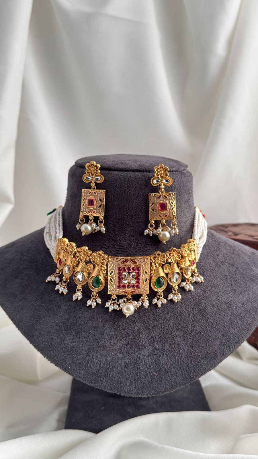 Gold Choker